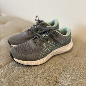 Ascis Women's Gel-Excite9 Gray/Green Active/Casual RunningWalking Sneakers Sz8,5